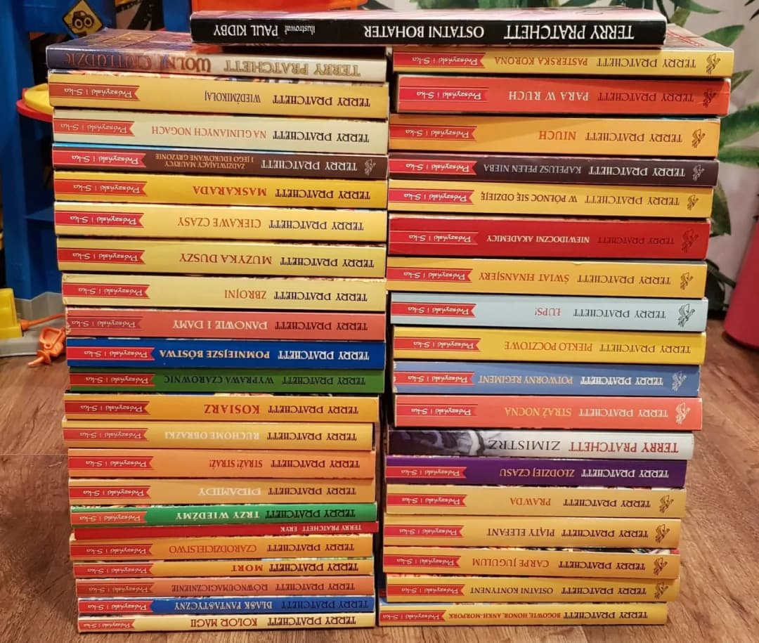 Terry Pratchett książki - Cała seria niezapomnianych książek legendy fantasy!