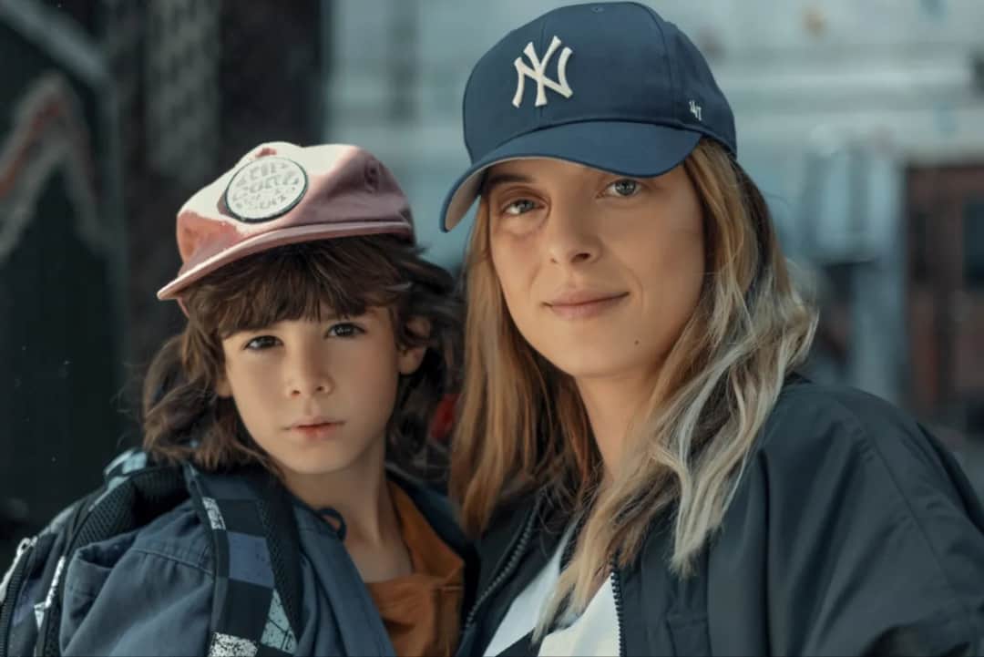 The Mothers of Penguins: recenzja, która zmienia spojrzenie na macierzyństwo